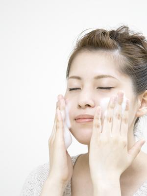 かつら専門店ヘアモードは創業100年の老舗です。